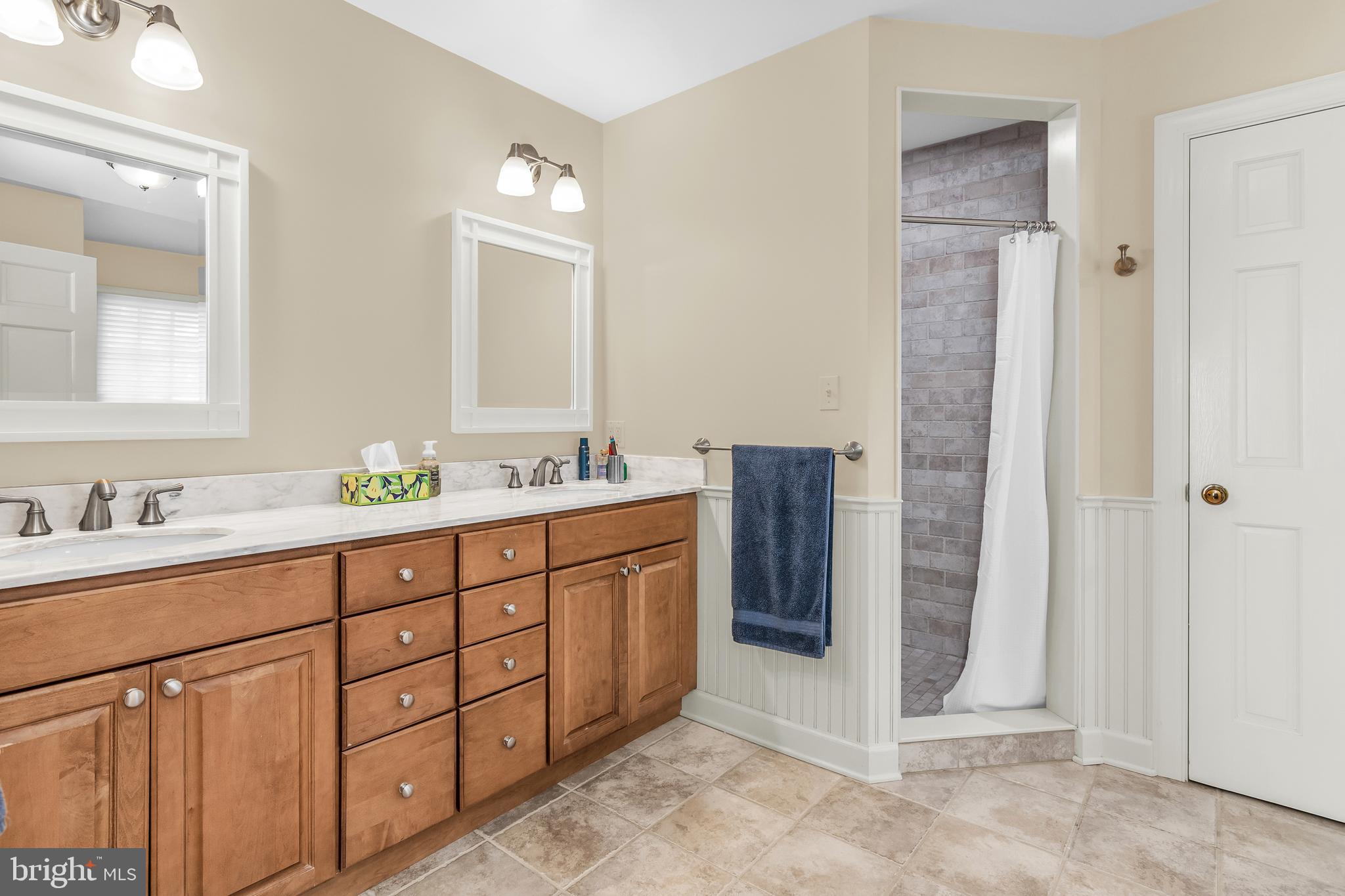 900 RIVERVIEW TERRACE