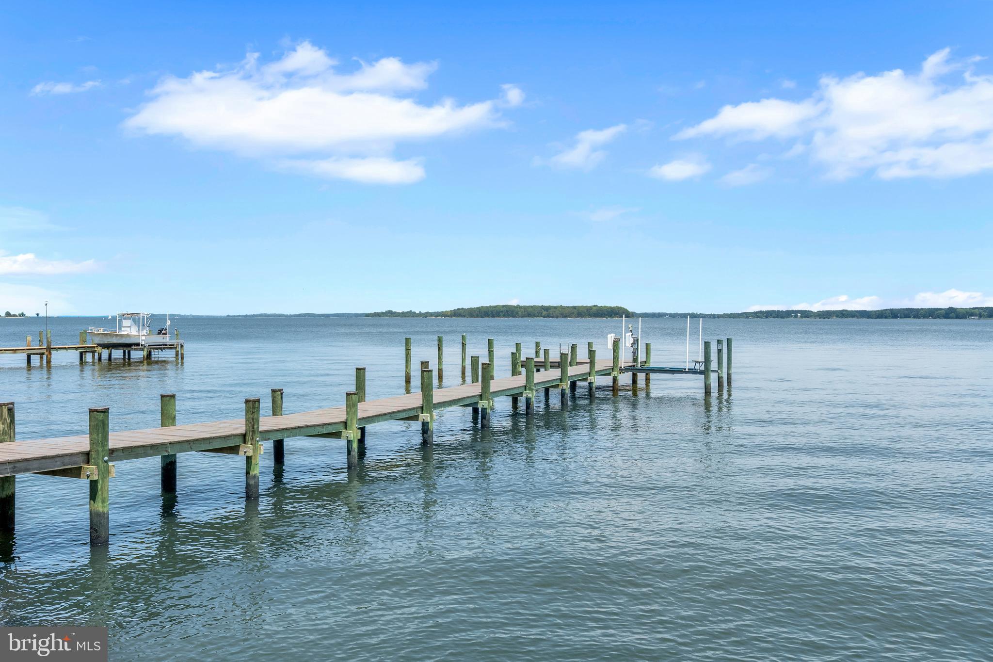 900 RIVERVIEW TERRACE