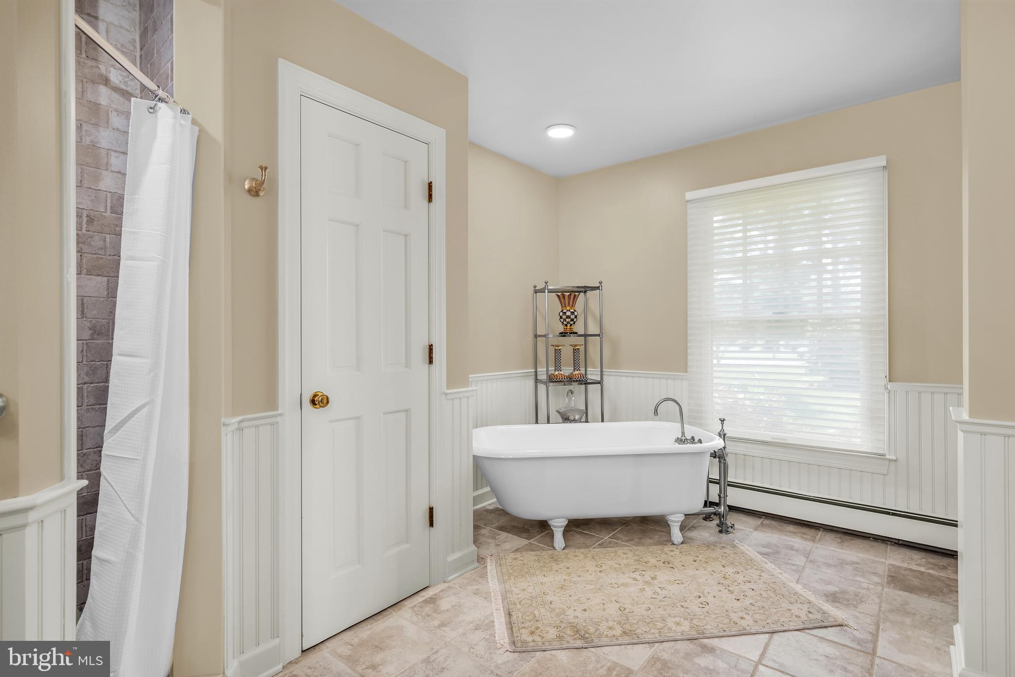 900 RIVERVIEW TERRACE