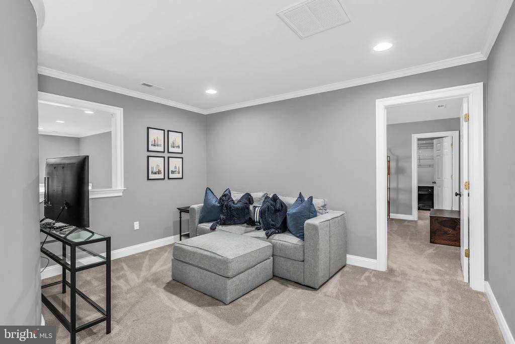 28641 HOPE CIRCLE