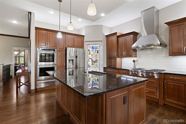 2094 Ramblewood Court