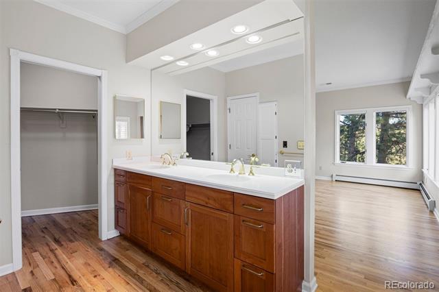 76 Crestone Way