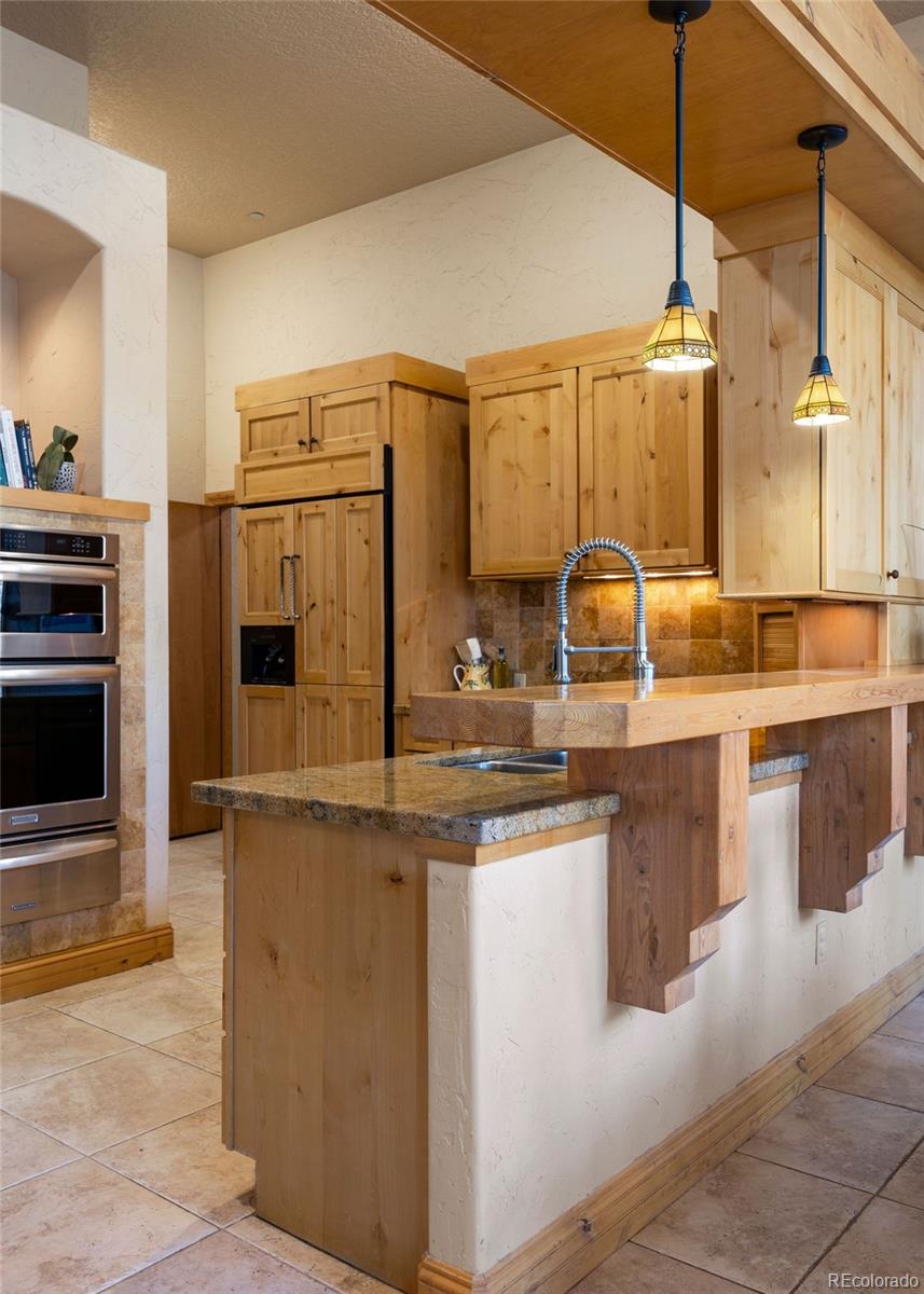 633 Castle Pines Drive S