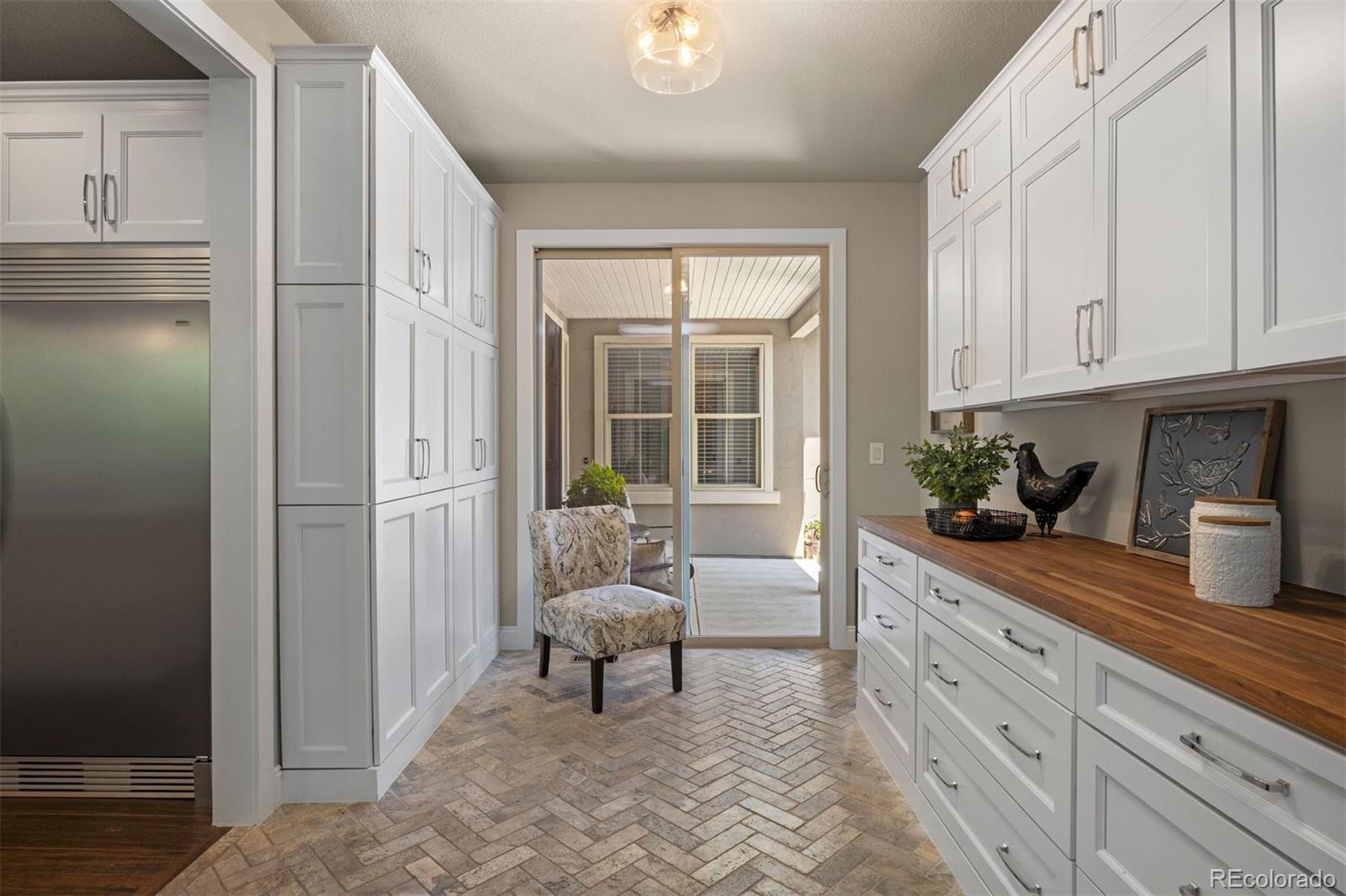 5009 Vermillion Court