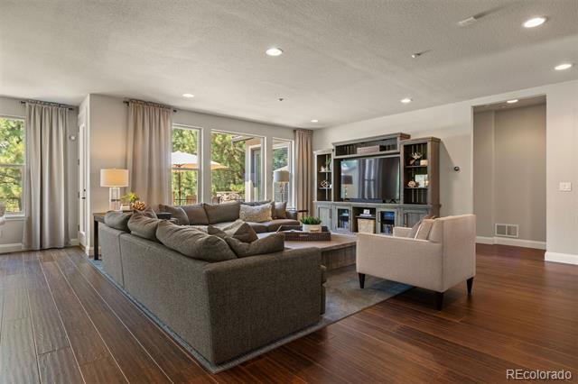 5009 Vermillion Court