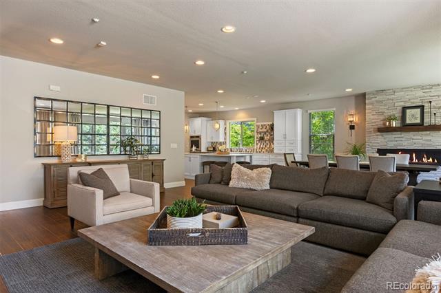 5009 Vermillion Court