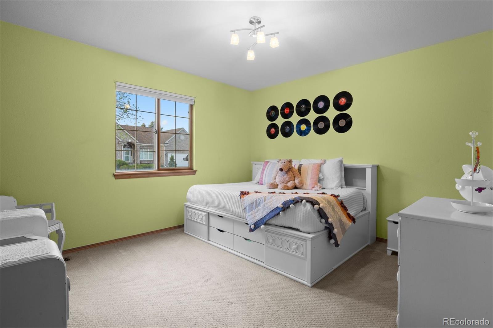 5174 Mountain Meadow Trail