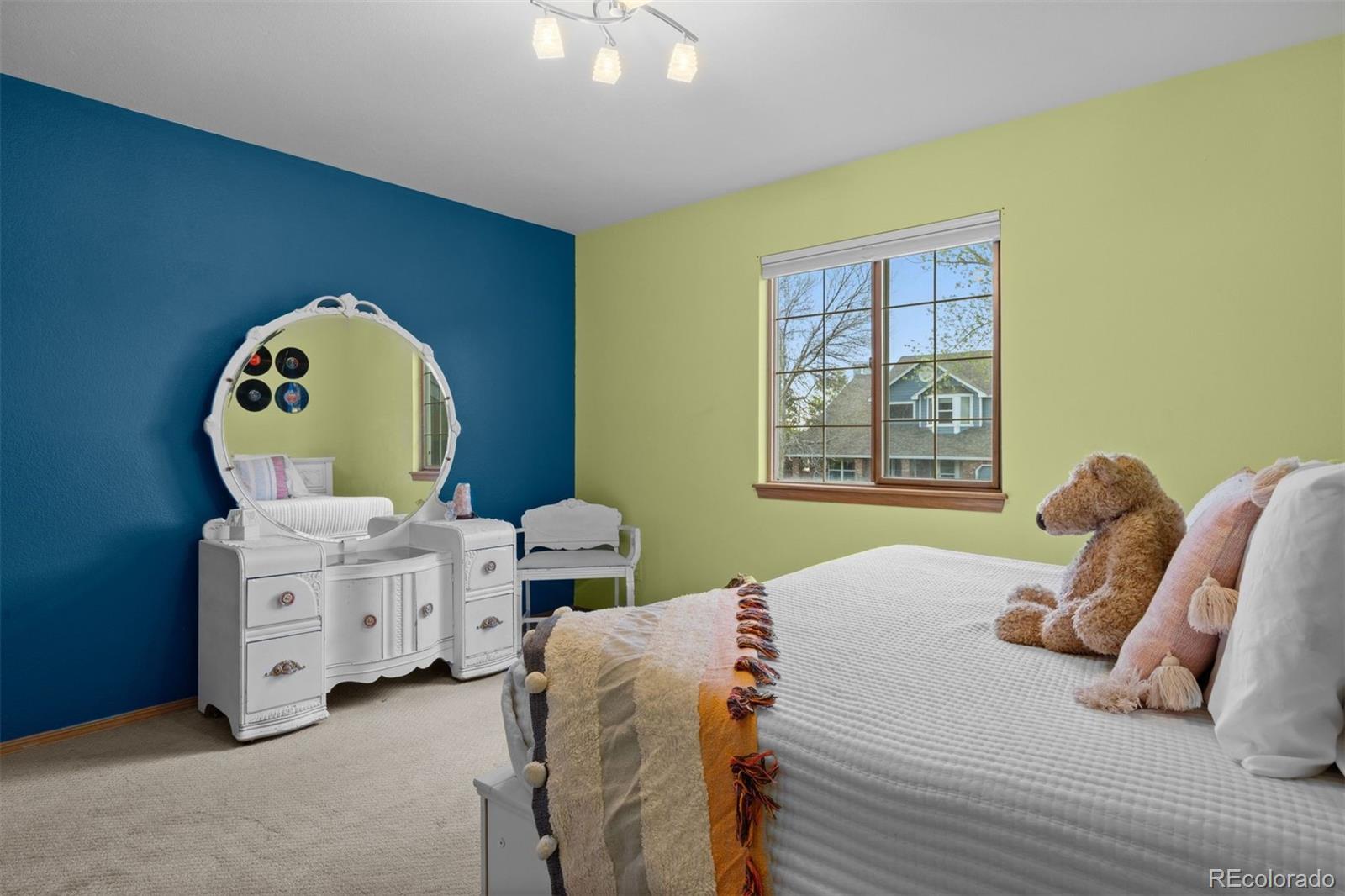 5174 Mountain Meadow Trail