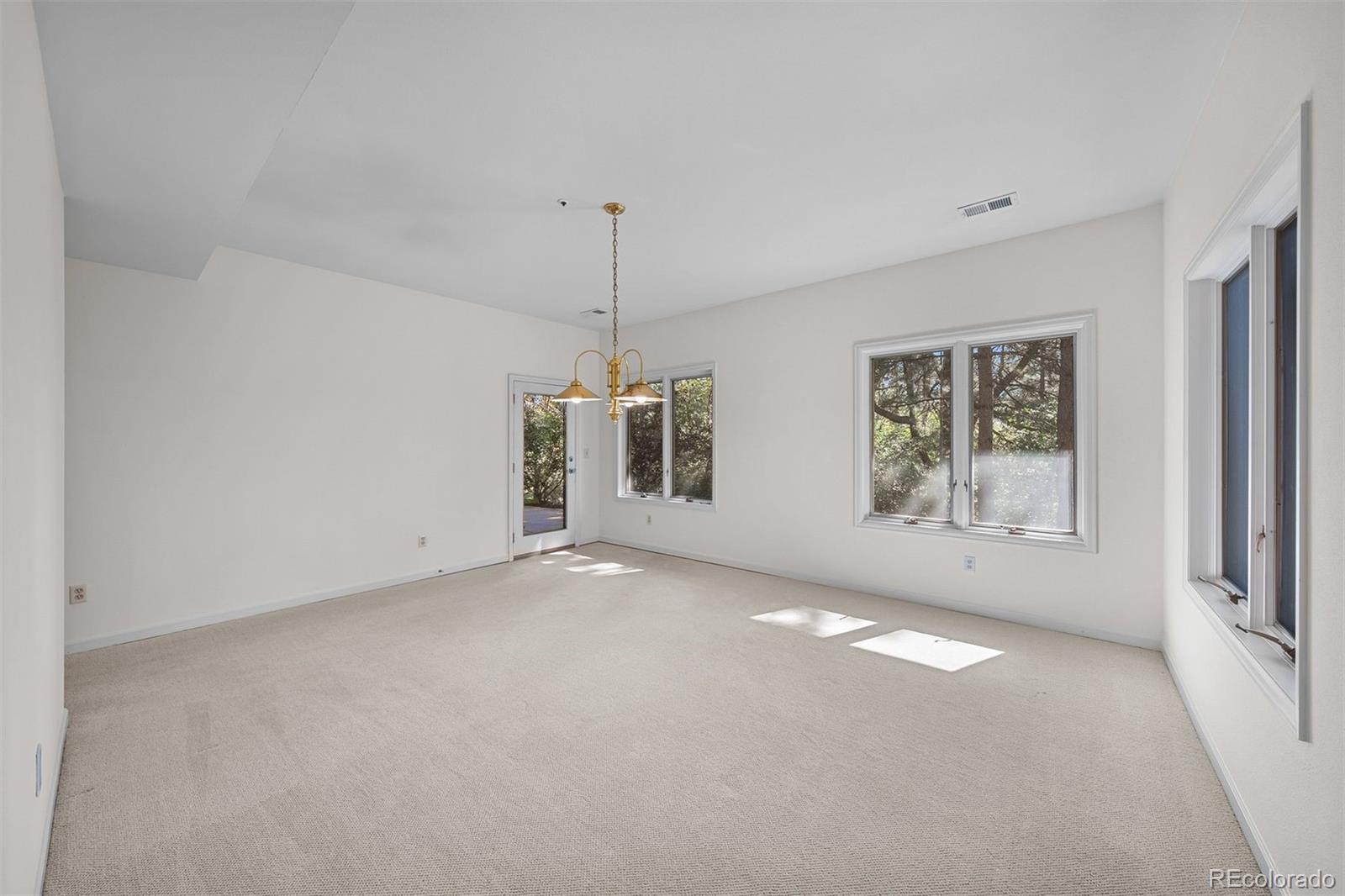 312 Quito Place