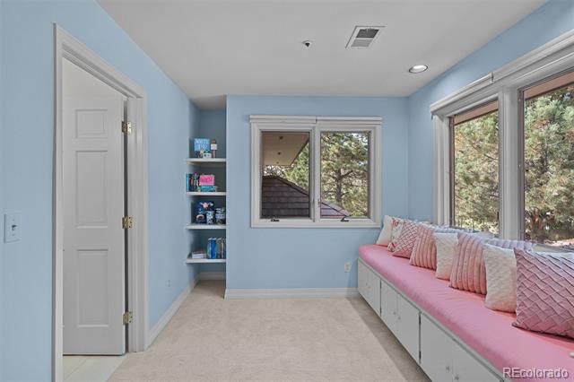 312 Quito Place