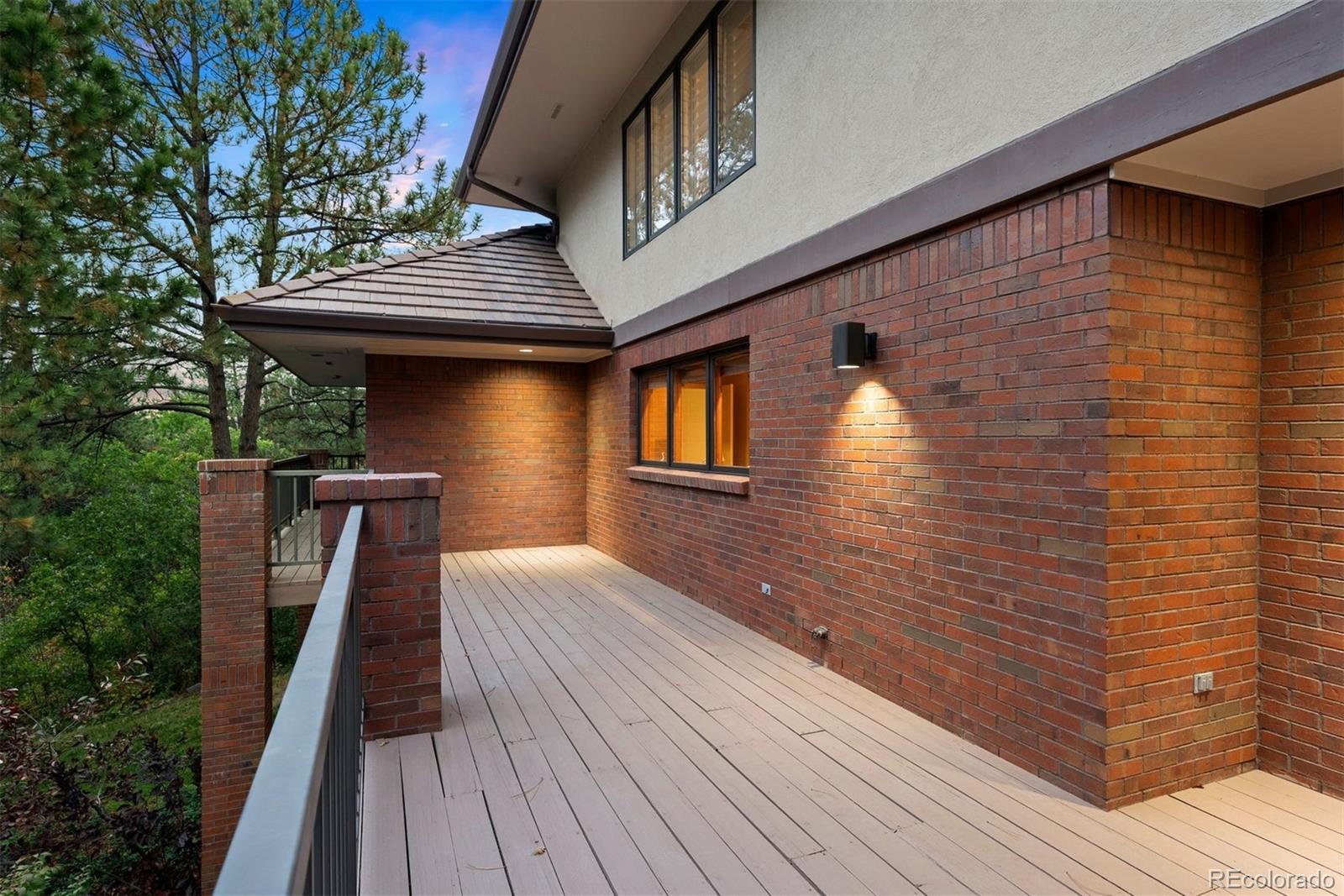 312 Quito Place