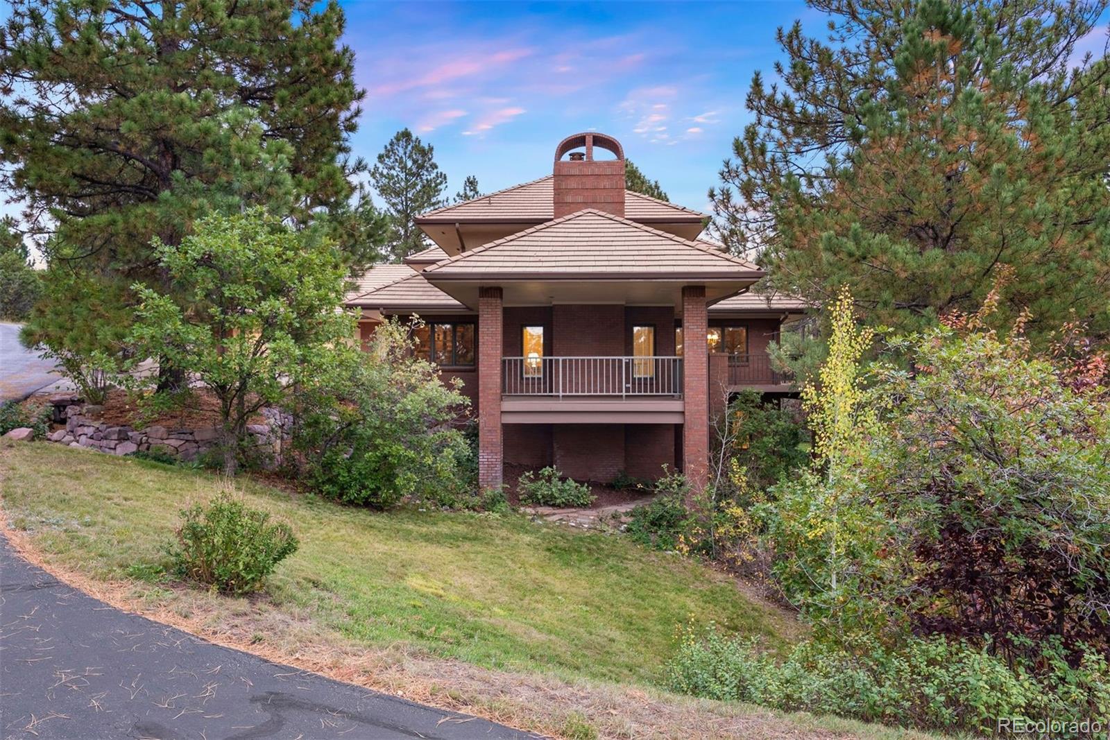 312 Quito Place