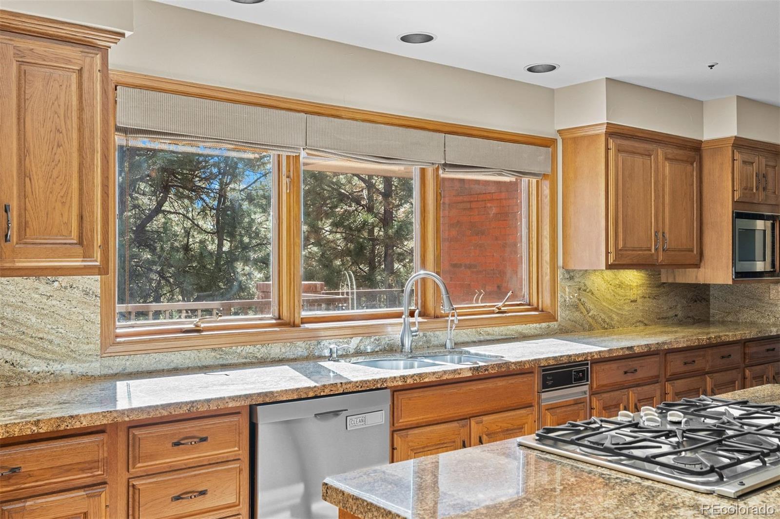 312 Quito Place