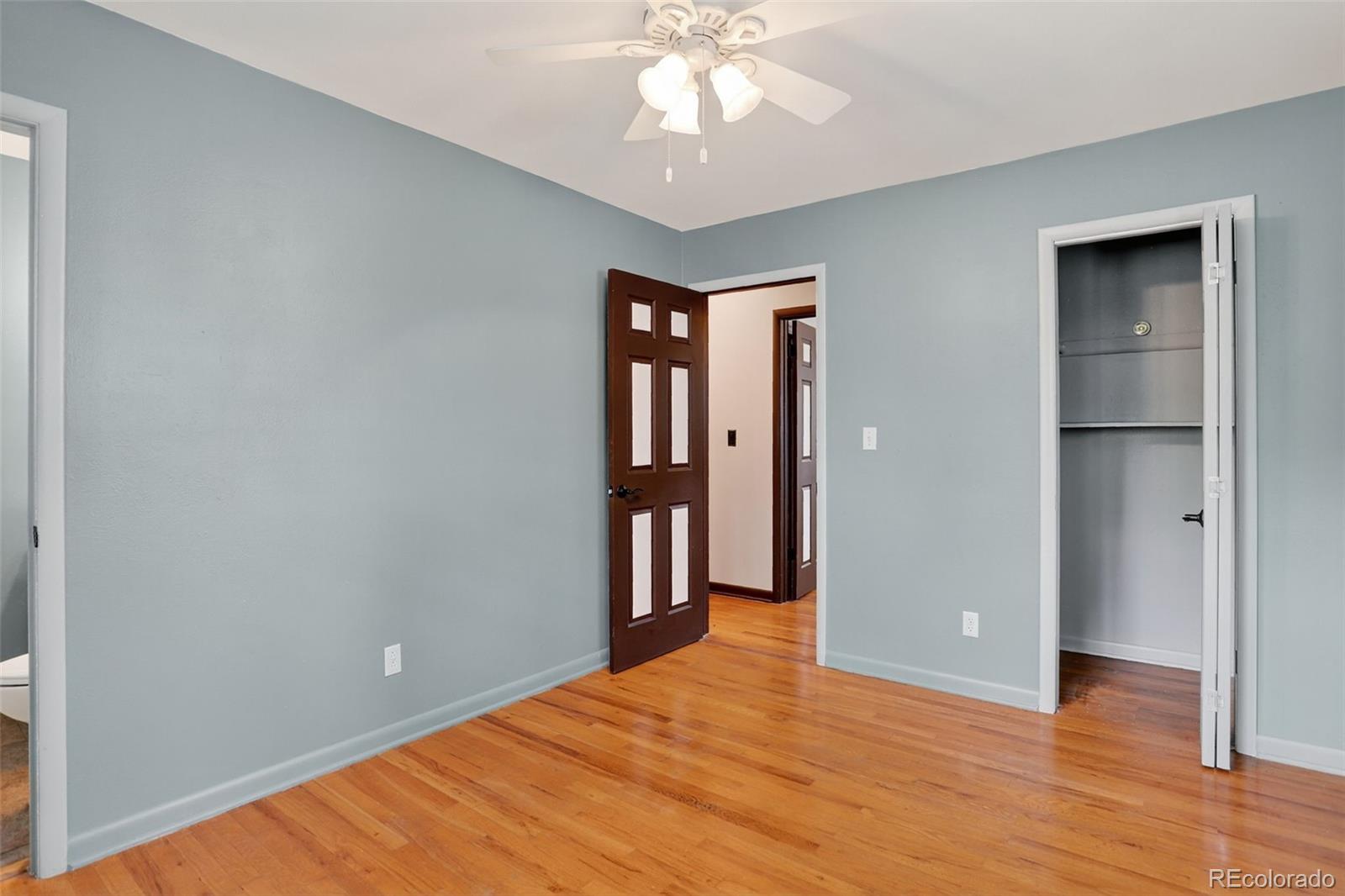 1040 W Stanford Place