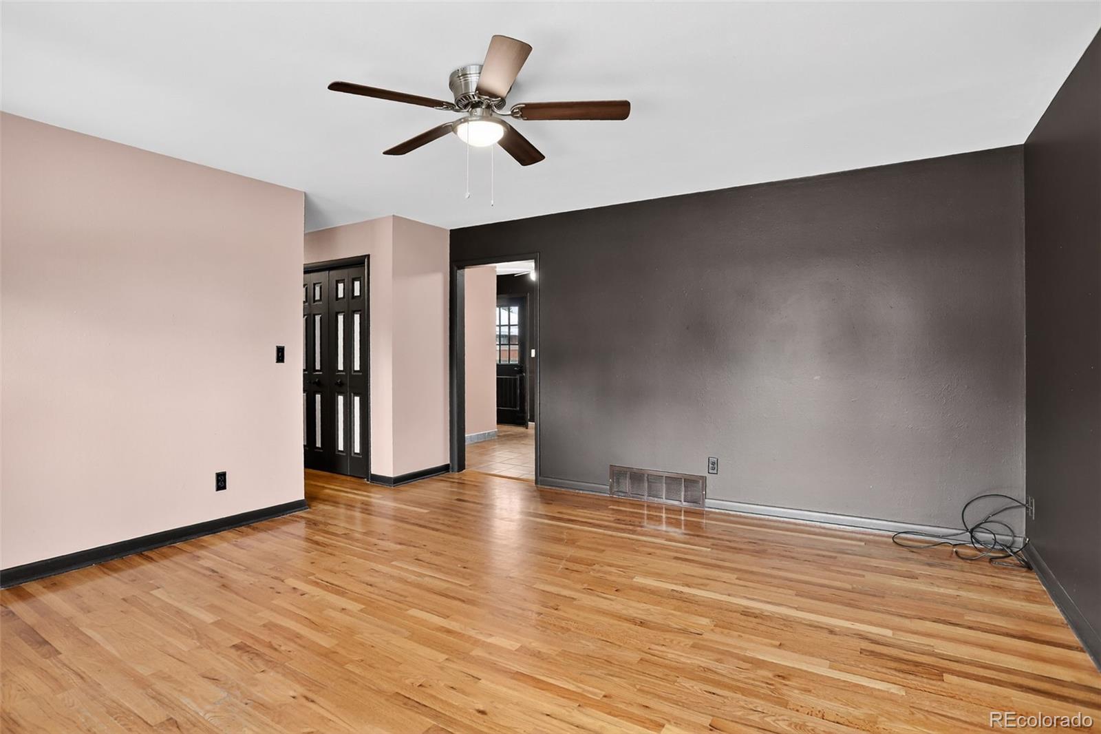 1040 W Stanford Place