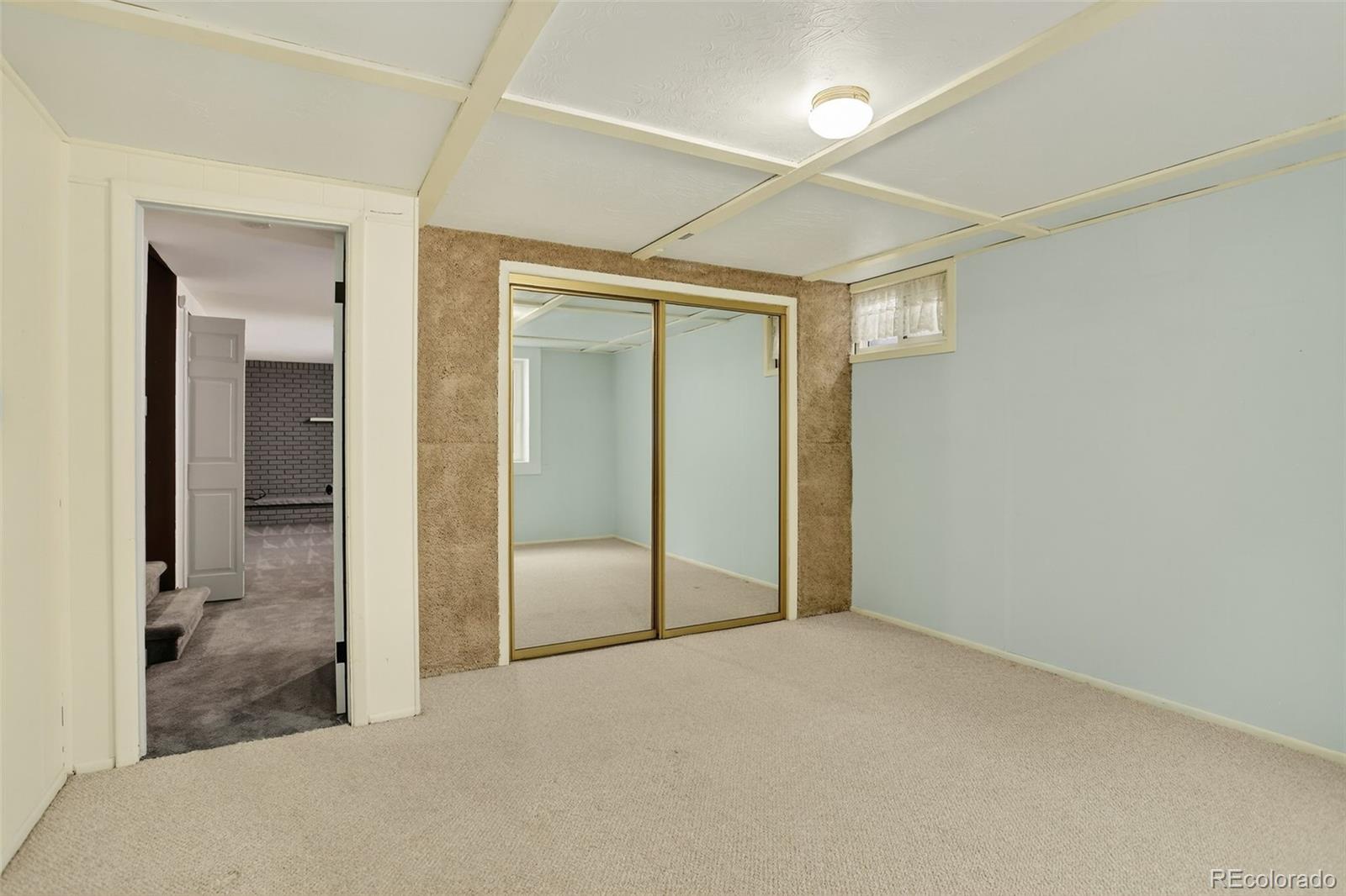 1040 W Stanford Place