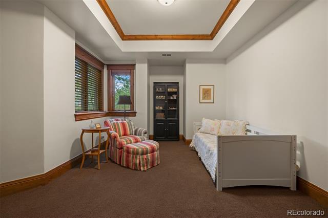 958 Westchester Circle