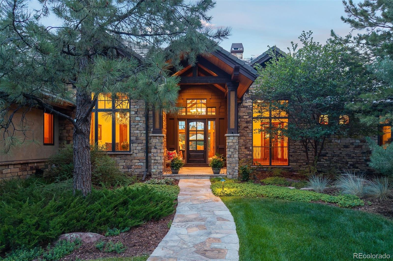 958 Westchester Circle