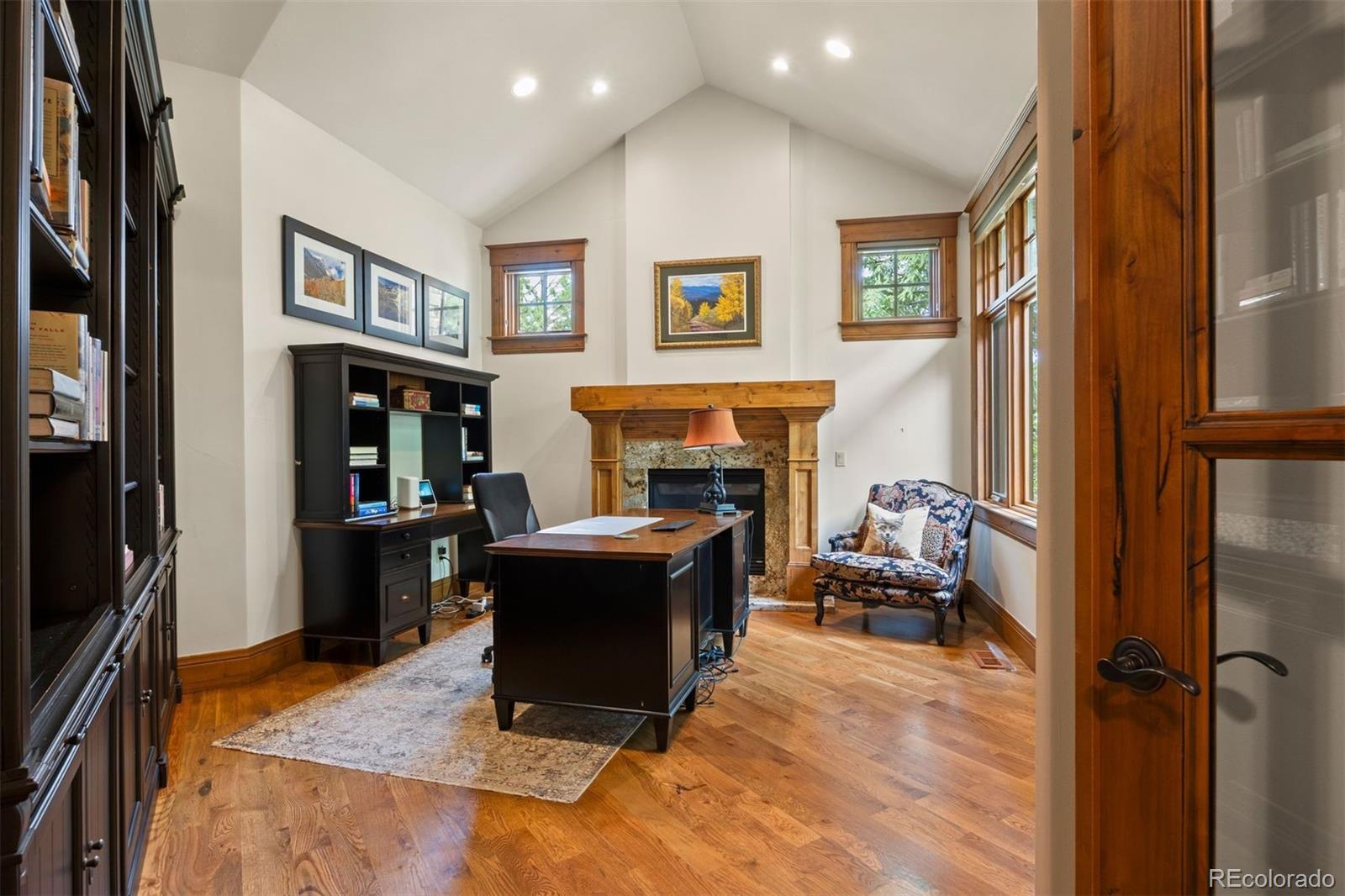 958 Westchester Circle