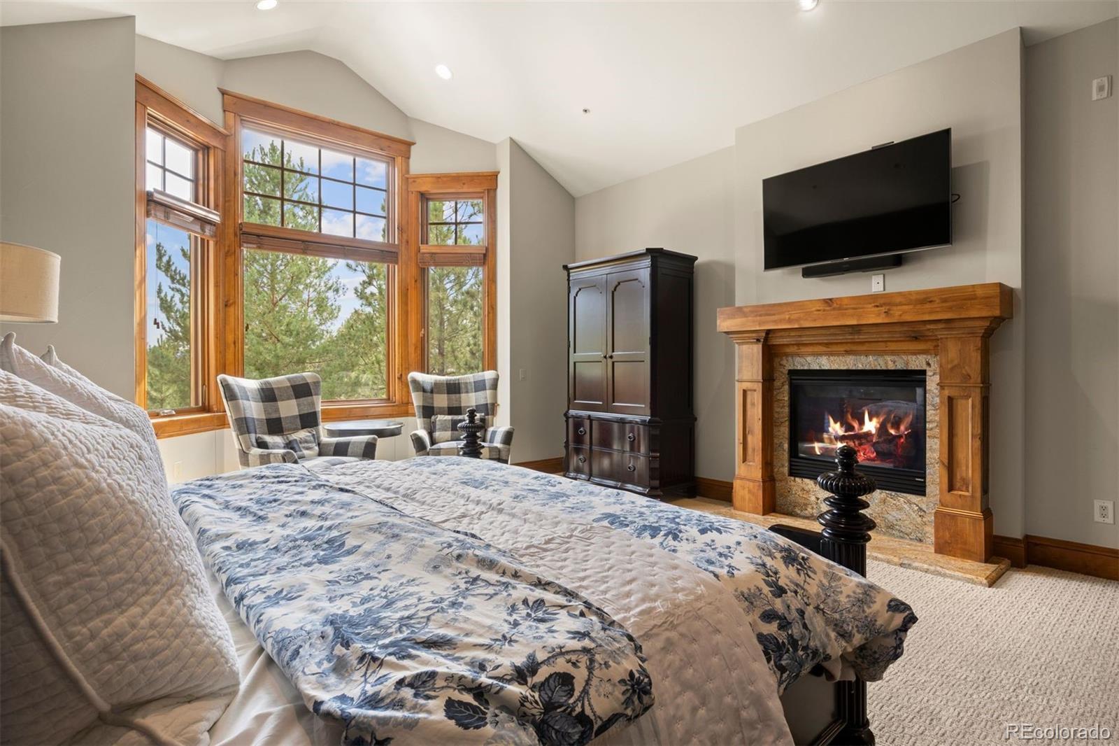 958 Westchester Circle