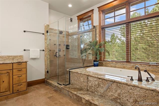 958 Westchester Circle