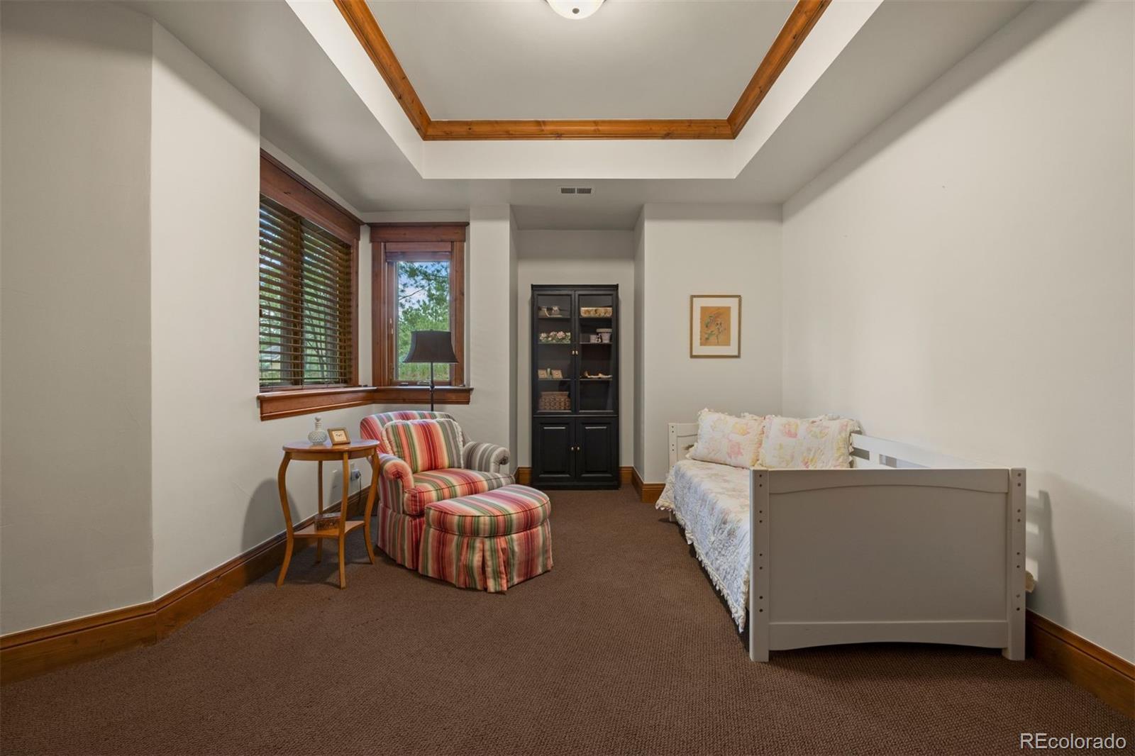958 Westchester Circle
