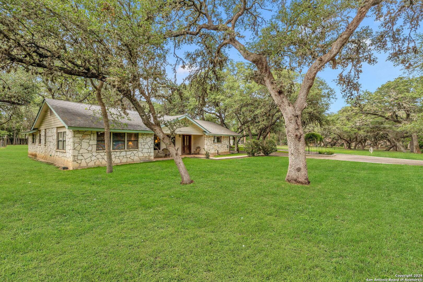 108 BAMBI DR