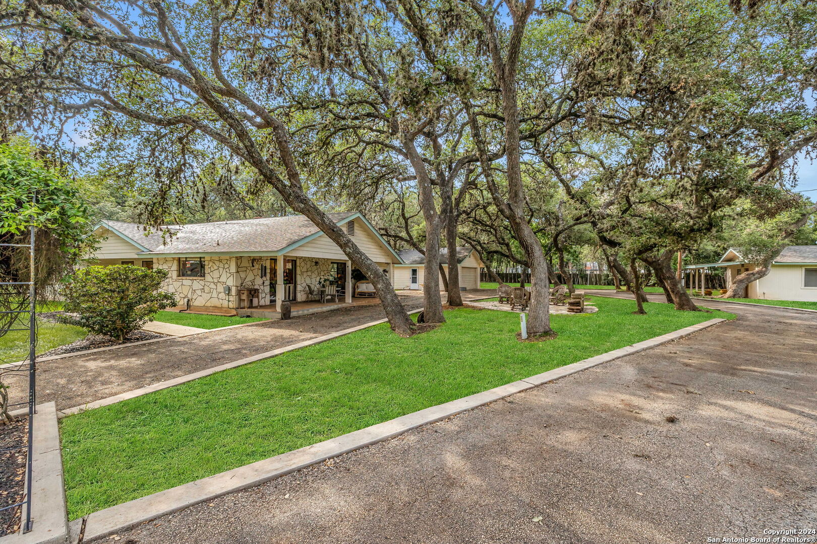 108 BAMBI DR