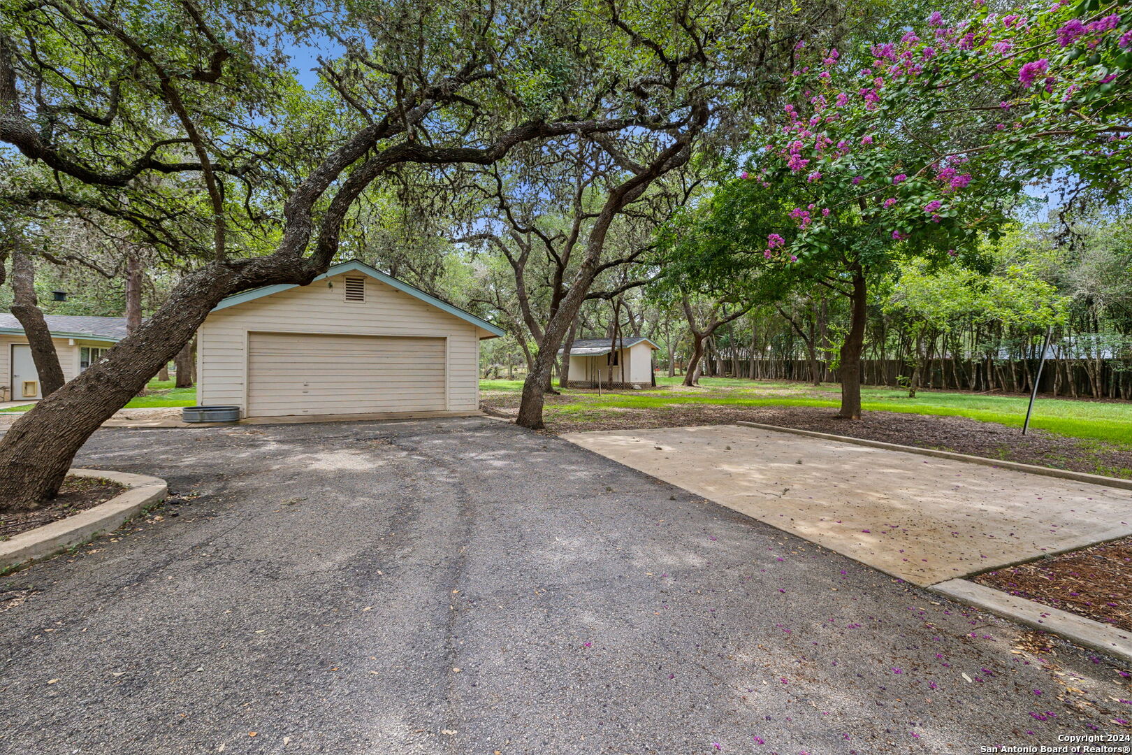 108 BAMBI DR