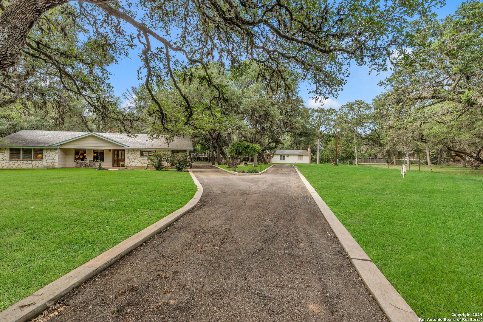 108 BAMBI DR