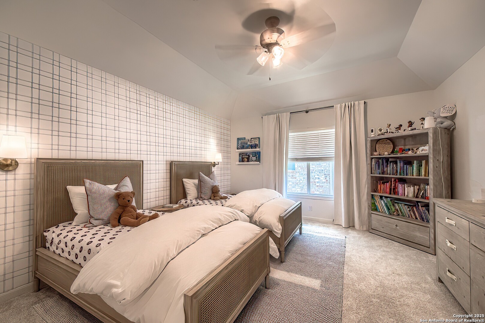 16527 Inwood Cove