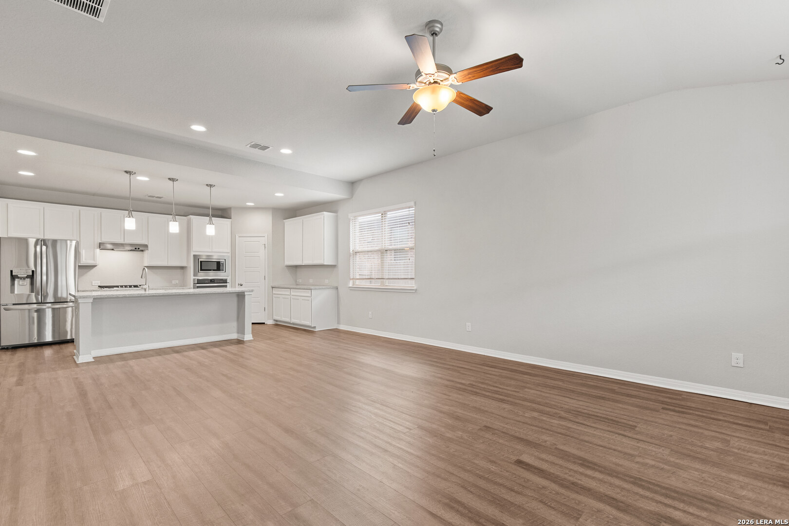 121 Abbeydell