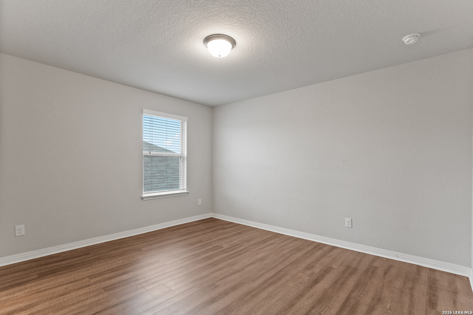 121 Abbeydell