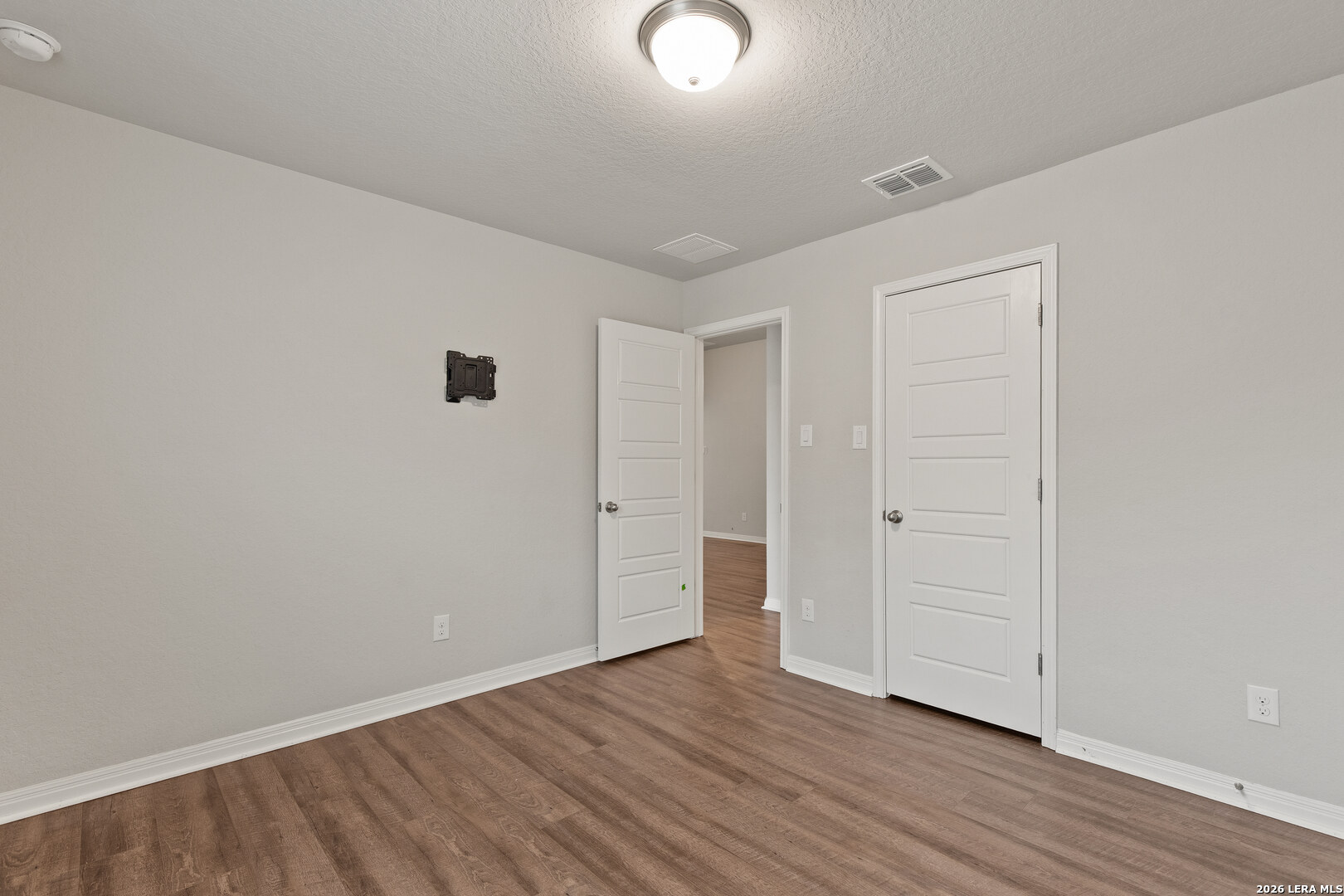 121 Abbeydell