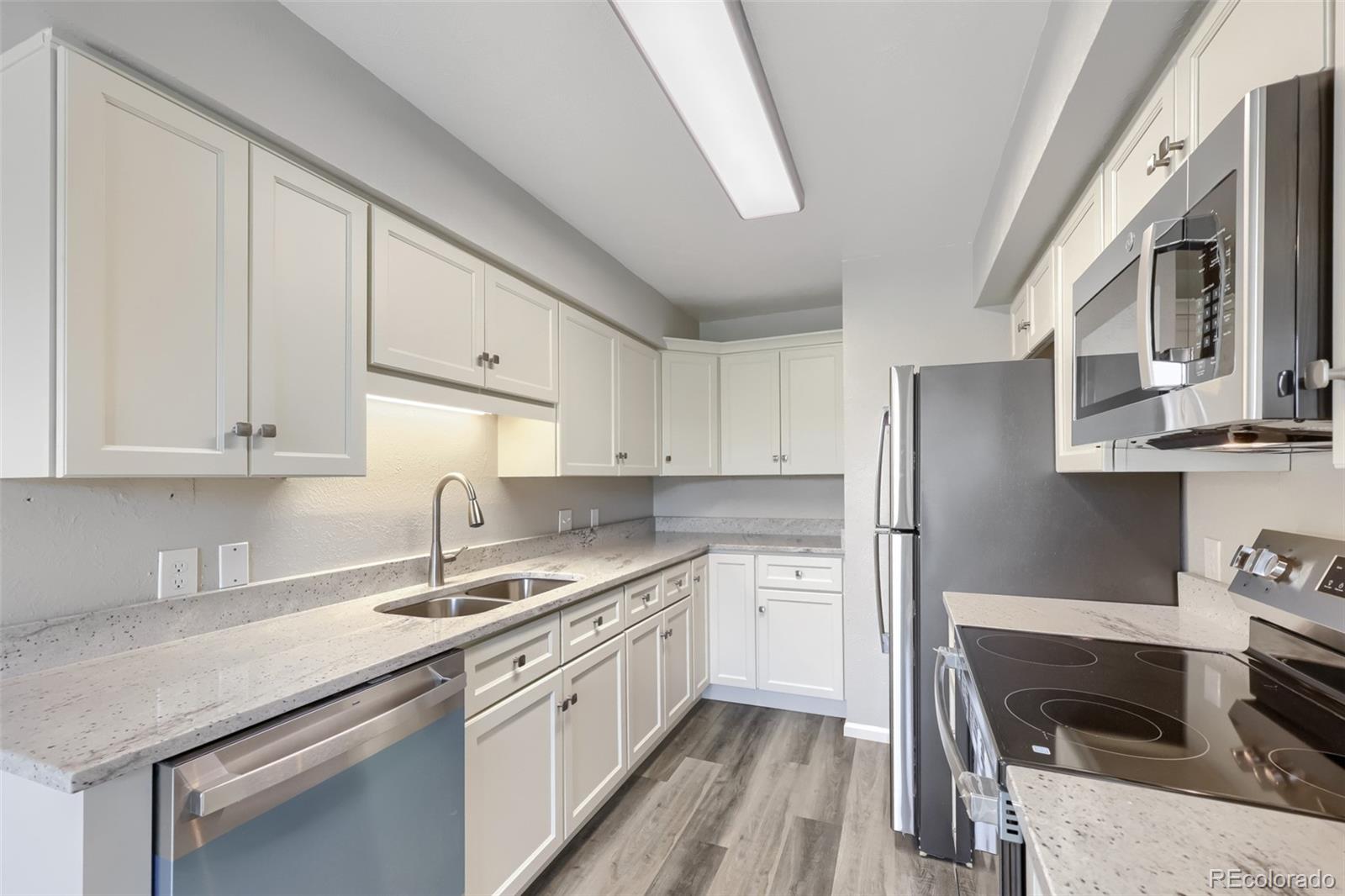 7395 E Eastman Avenue Unit: 203L