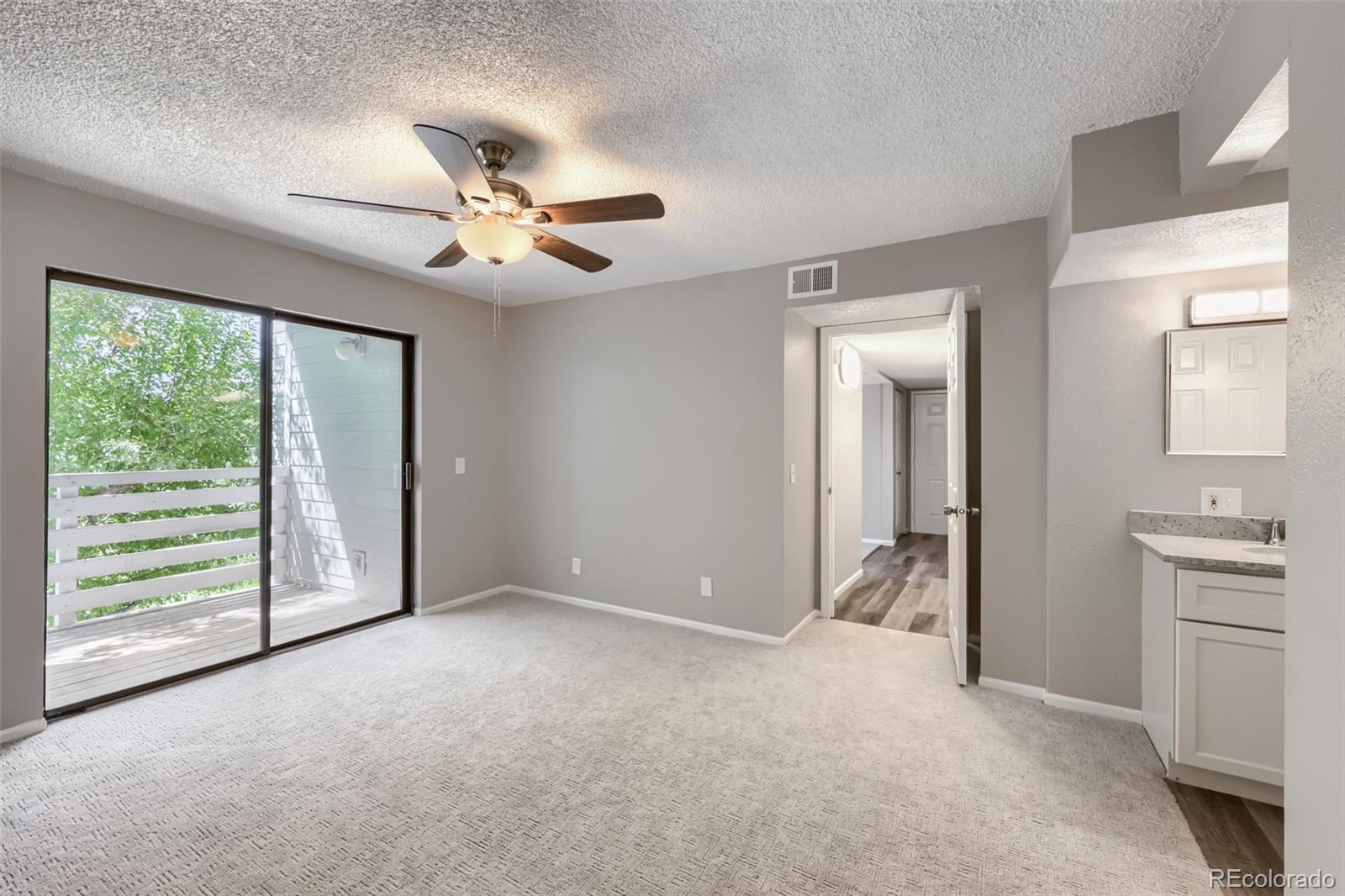 7395 E Eastman Avenue Unit: 203L