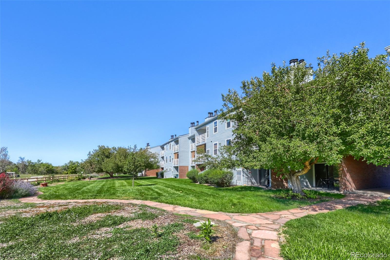 7395 E Eastman Avenue Unit: 203L