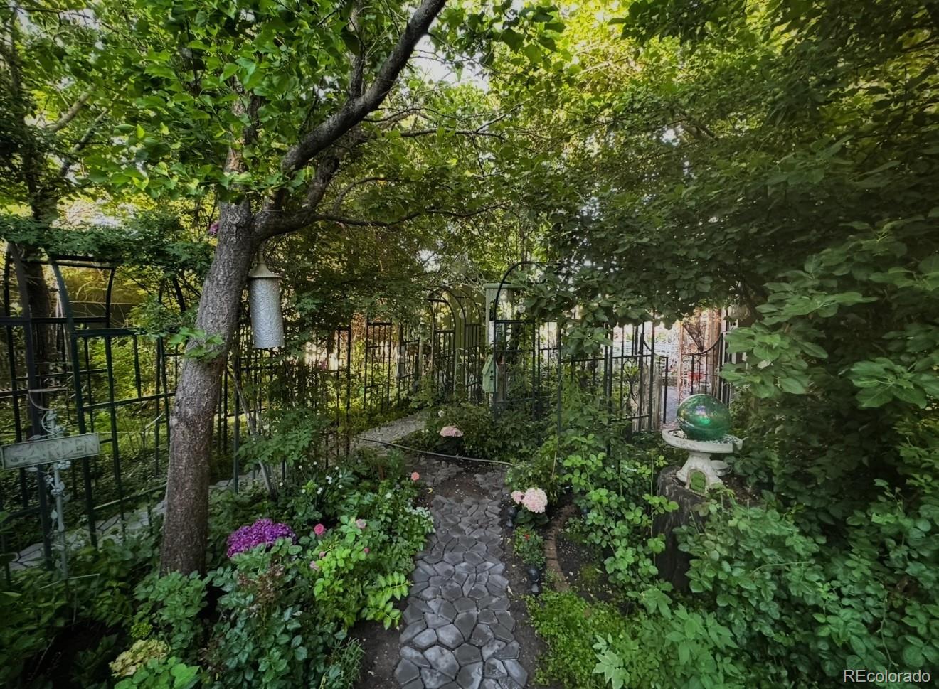 4615 S Santa Fe Drive