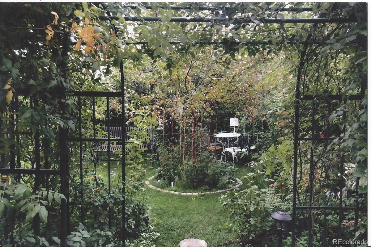 4615 S Santa Fe Drive