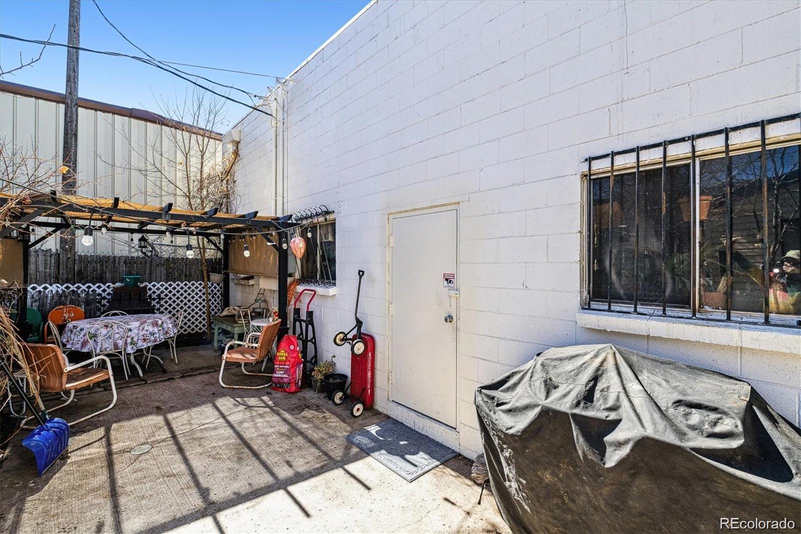 4615 S Santa Fe Drive