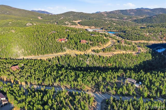 13 Paradise Valley Parkway