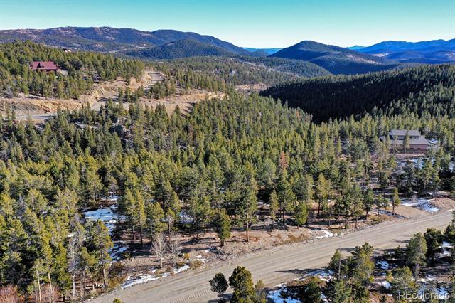 13 Paradise Valley Parkway