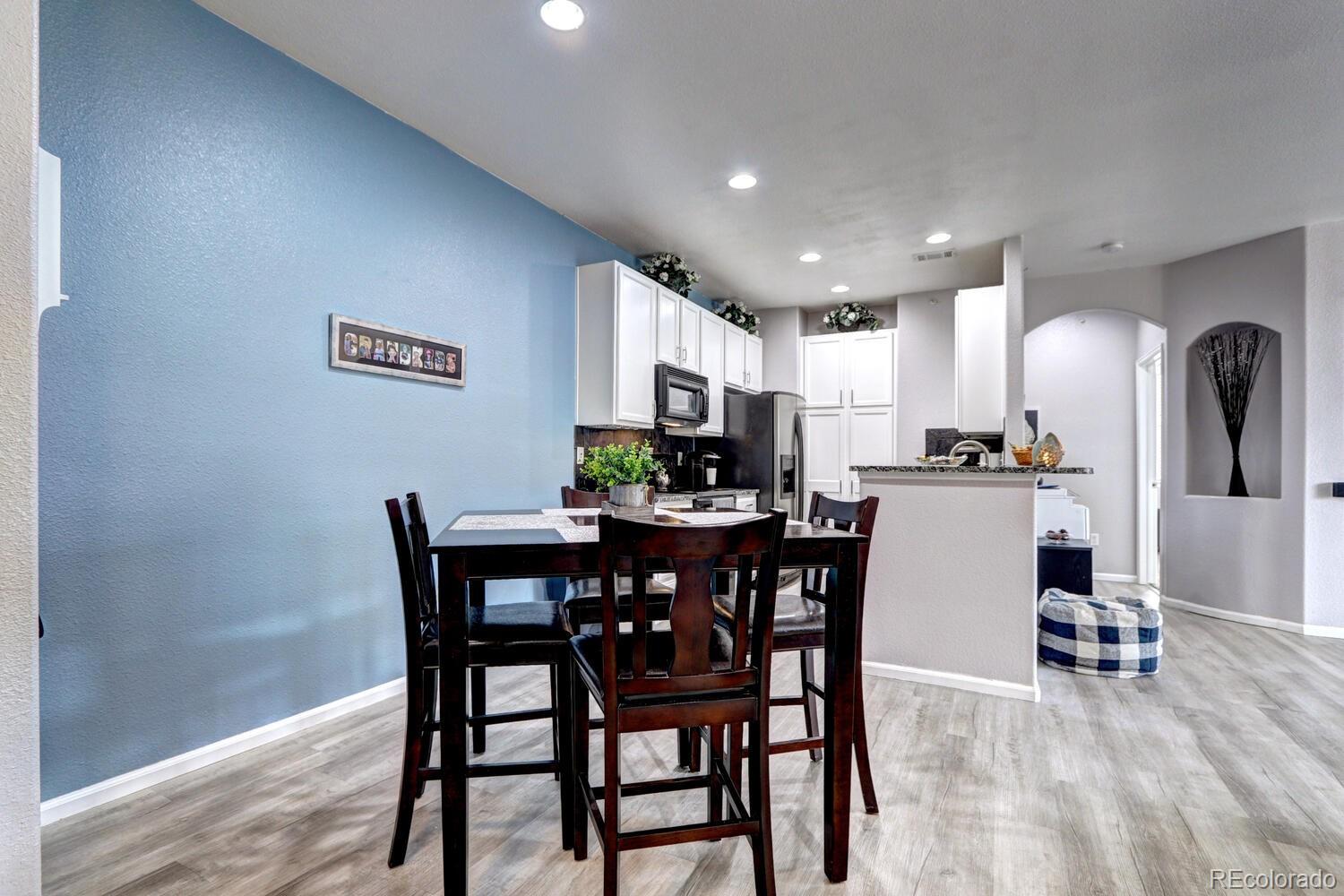 1561 Olympia Circle Unit: 208