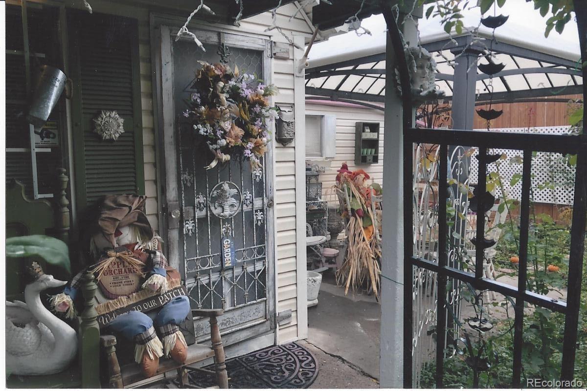 4615 S Santa Fe Drive