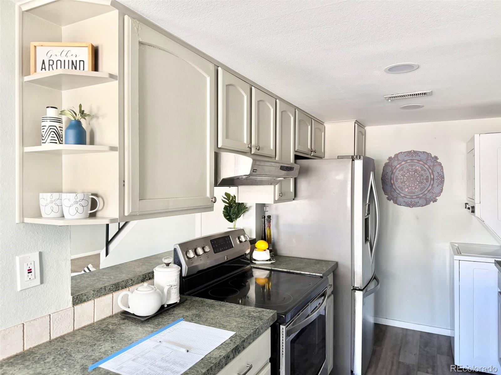 3354 S Flower Street Unit: 14