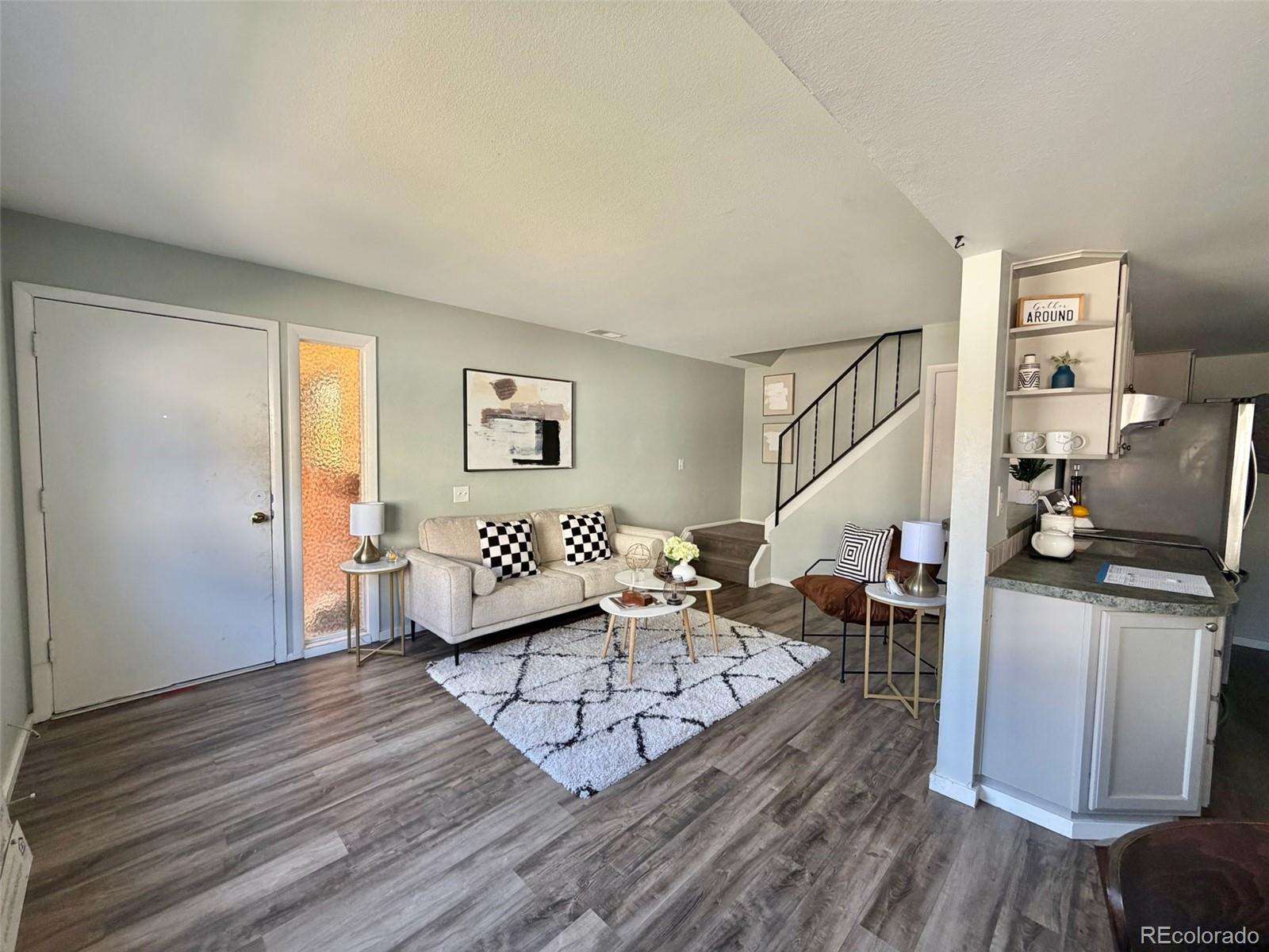 3354 S Flower Street Unit: 14