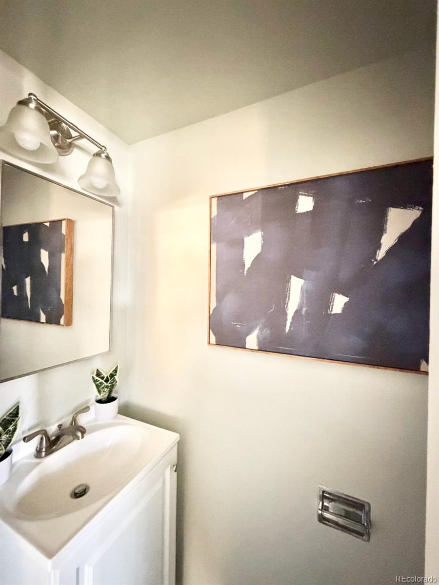 3354 S Flower Street Unit: 14