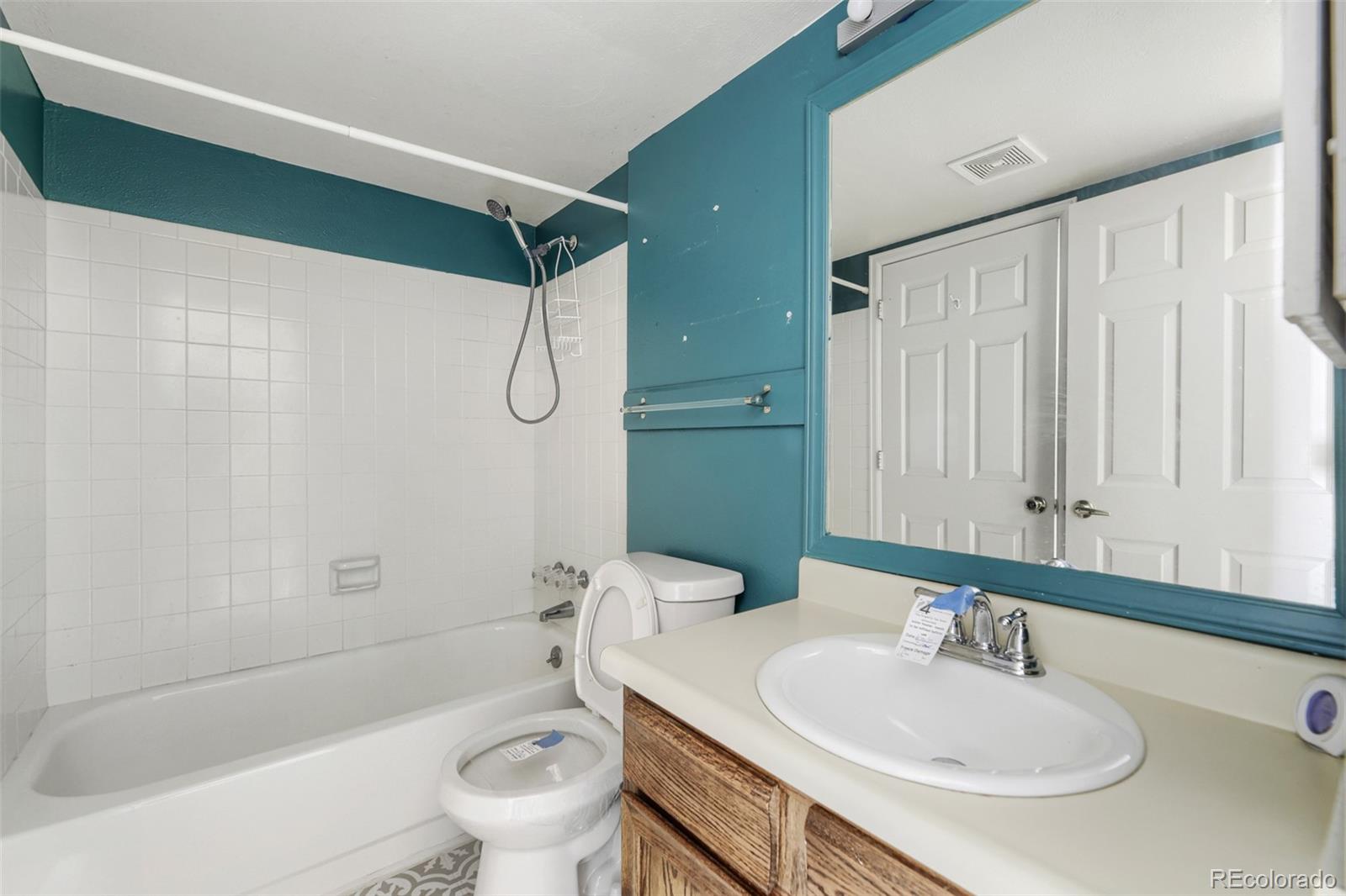 2405 S Worchester Court Unit: B