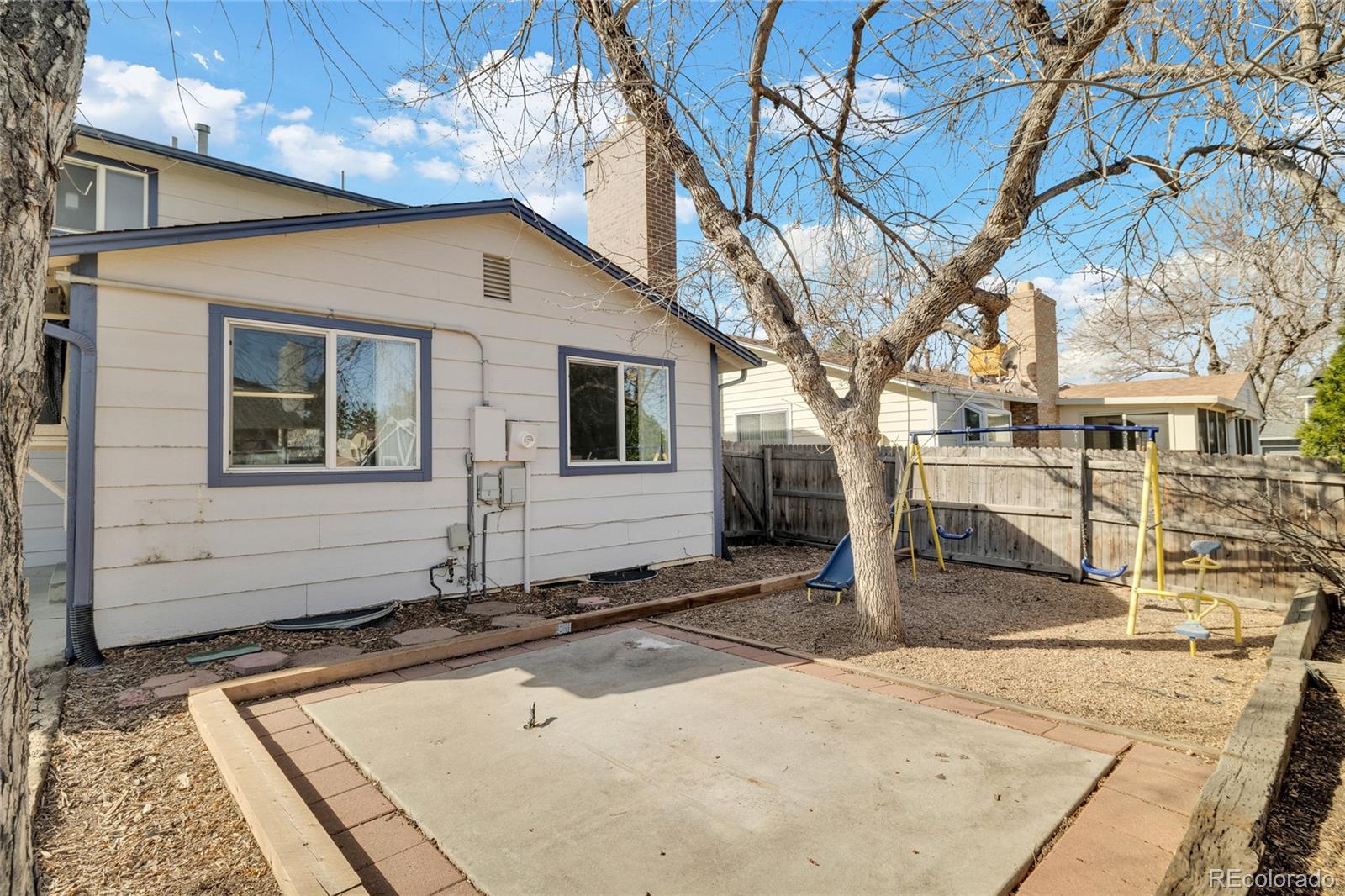 9313 W 91st Place