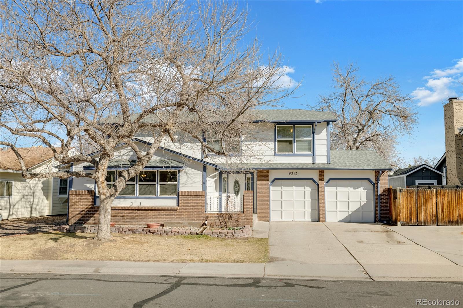 9313 W 91st Place